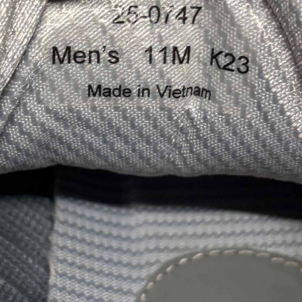 Men's Johnston & Murphy Men's Amherst 2.0 Knit Plain Toe sneakers size 11 - Picture 11 of 11